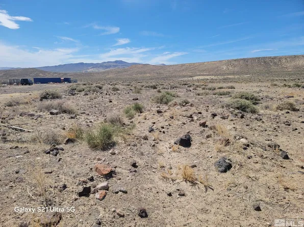 3355 Sapphire Rd, Silver Springs, NV 89429