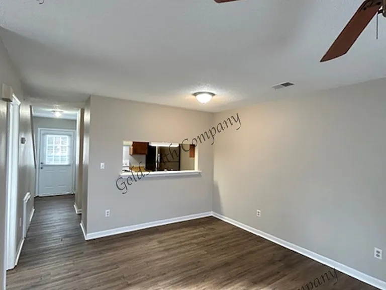 218 A Cavalier Dr — Photo 4