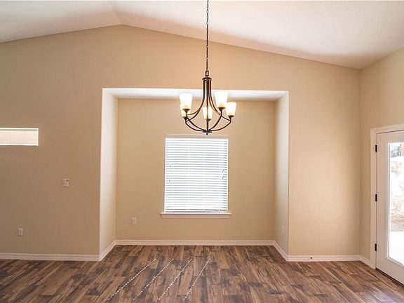 5th image of 6429 Tama St