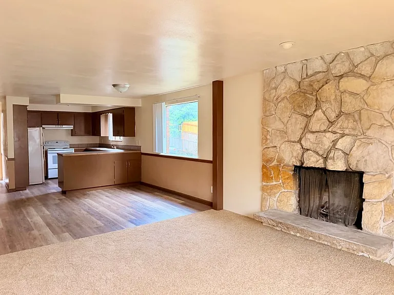 Majestic View Apt — Photo 11