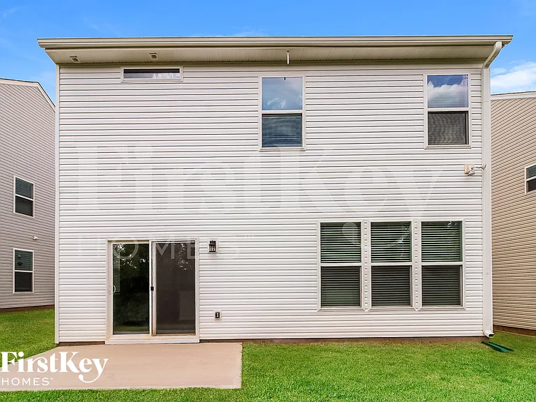 304 Ashborne Ln — Photo 14