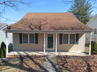 1108 3rd St, Waynesboro, VA 22980