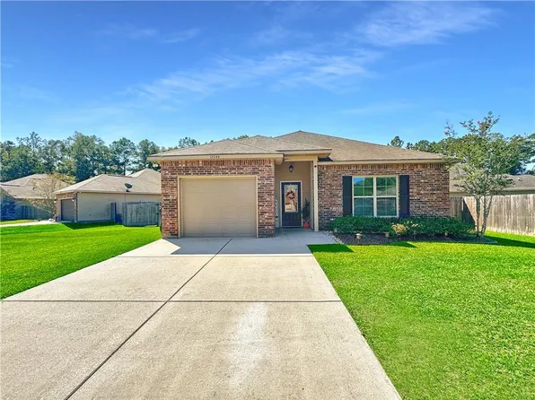 18044 Bass Lake Trl, Ponchatoula, LA 70454