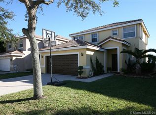 3944 Crescent Creek Dr, Coconut Creek, FL 33073