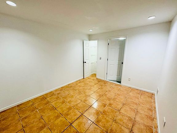 5th image of 197 Lewiston St #1R