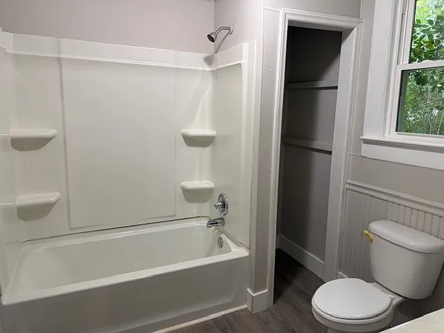 406 Stafford St — Photo 3
