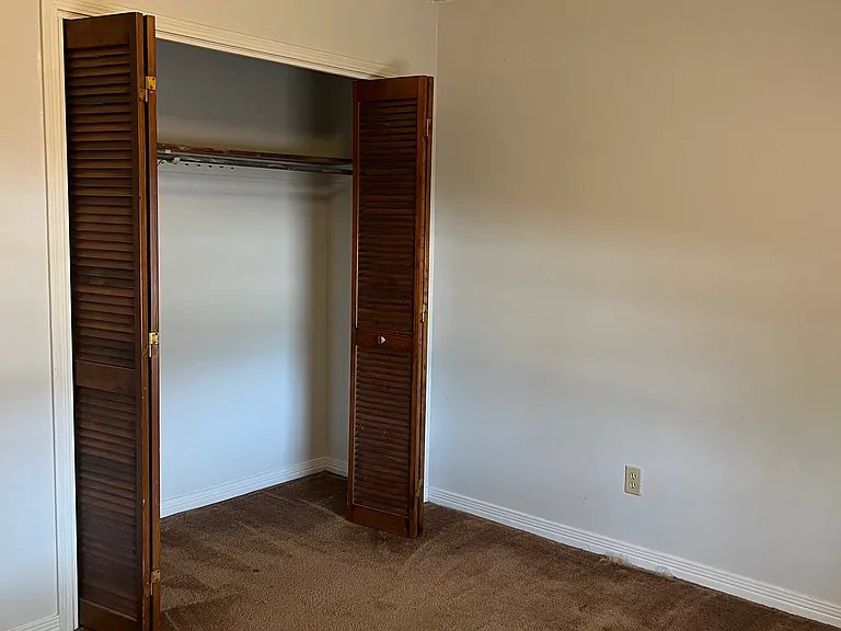 203 McClure Dr #203B — Photo 9