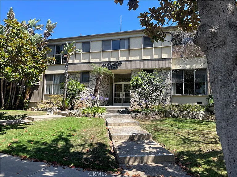 630 San Vicente Blvd #E — Photo 21