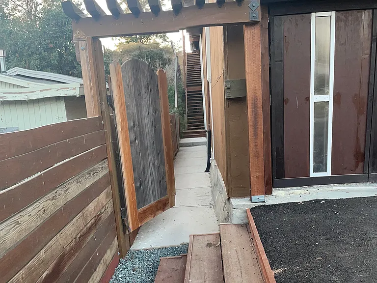 Taylor Rd — Photo 9