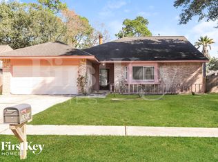17214 Thorhill St, Spring, TX 77379