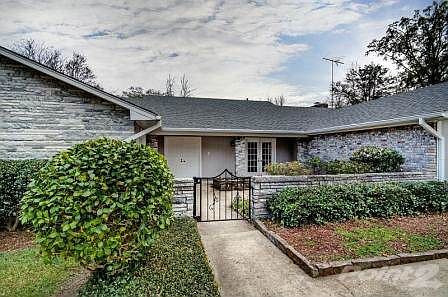 Beautiful Courtyard Entrance