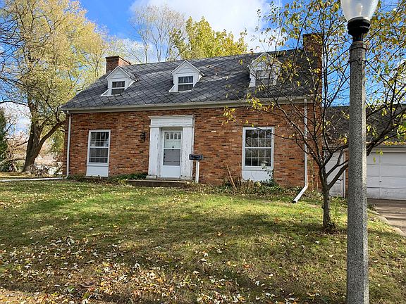 2nd image of 3231 Cedarbrook Ave