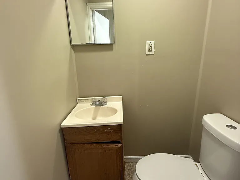 4736 Court S — Photo 8