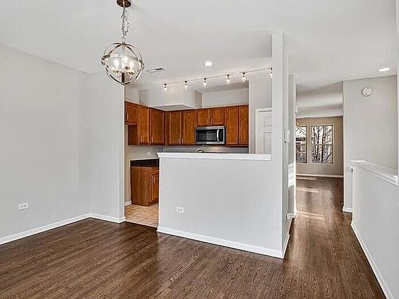 5th image of 3211 W Lexington St Unit 3B