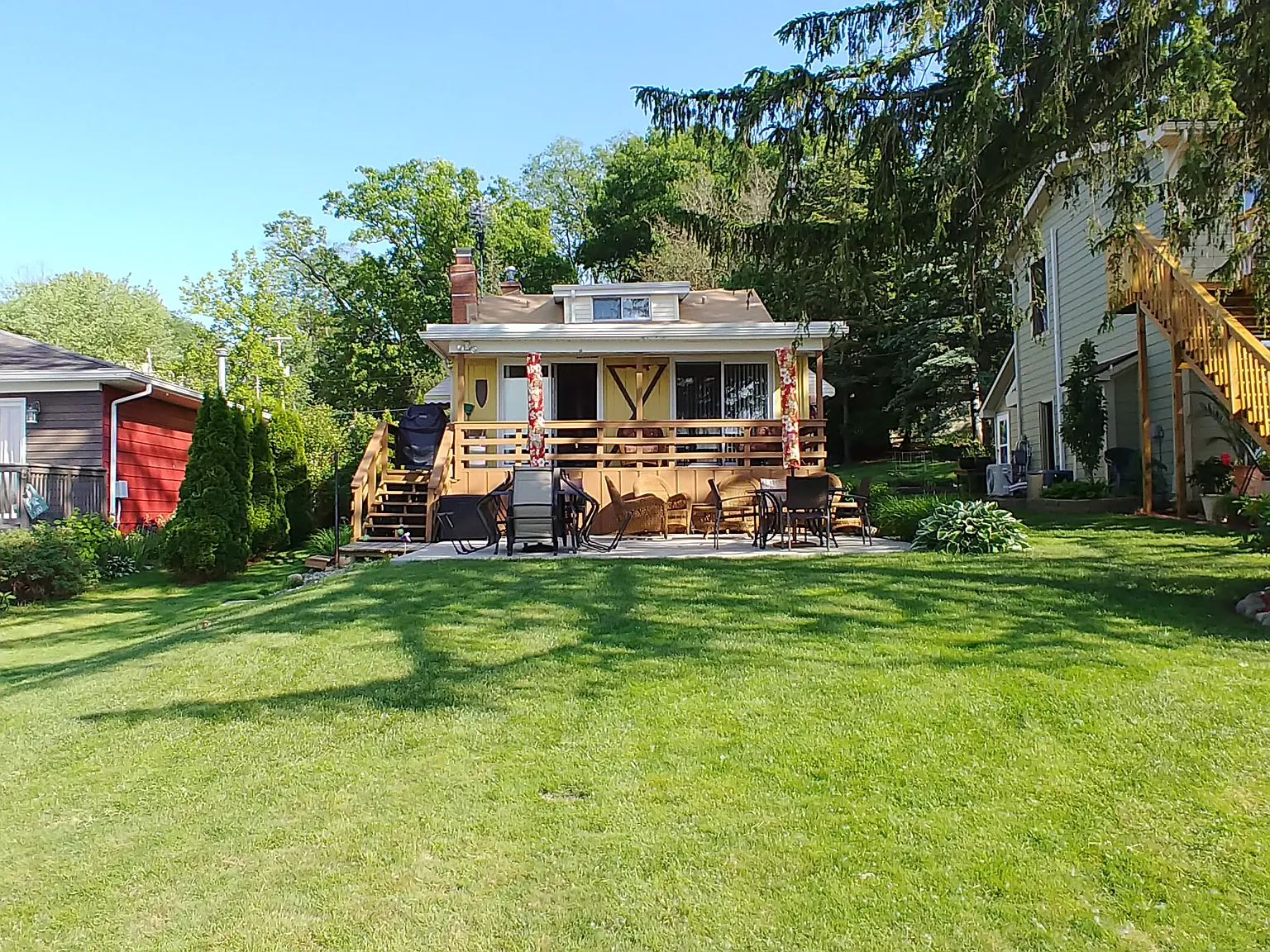 10495 Lake Shore Dr photo 1