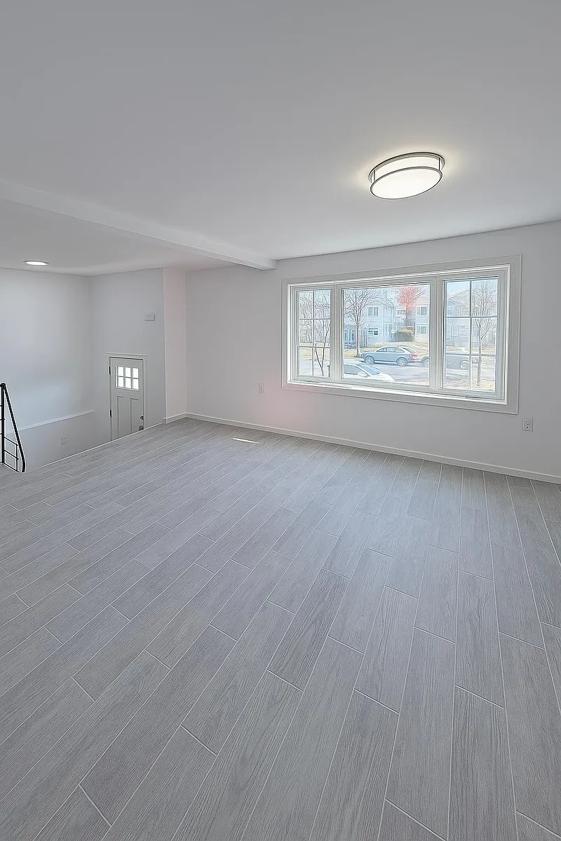 Building Photo - 5 Chopin Ct #2
