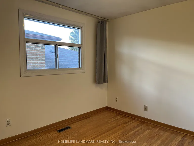 31 Pawnee Ave #UPPER — Photo 19