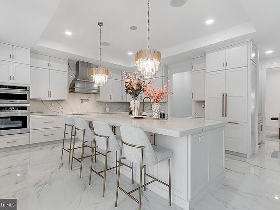 4th image of 20157 W Piney Grove Rd