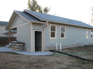 530 Yuma St APT B, Manhattan, KS 66502