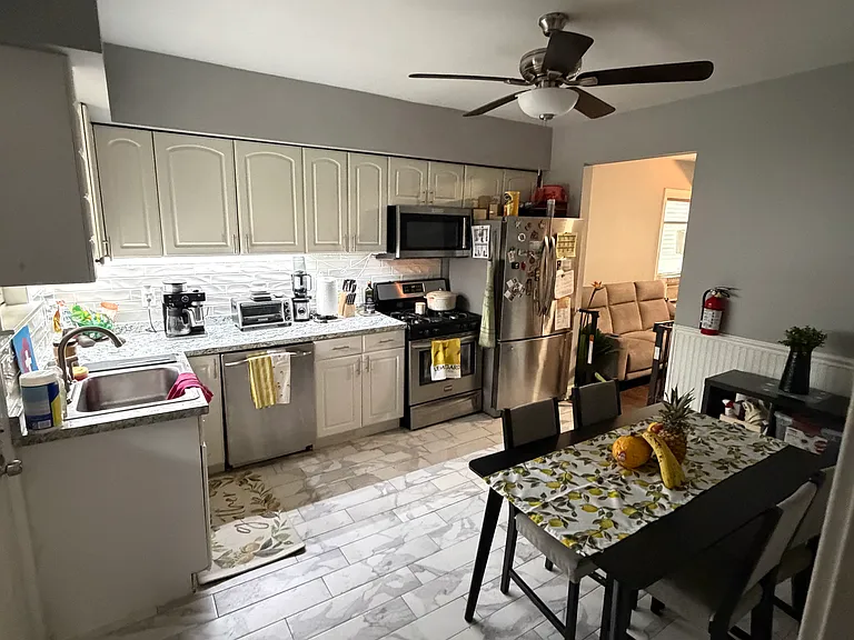 724 Ringwood Ave #1 — Photo 8
