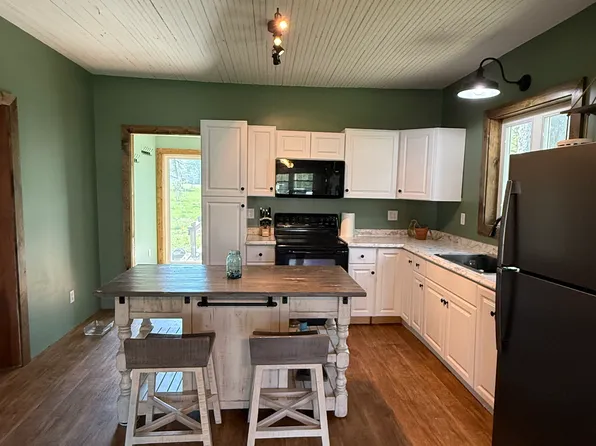 1513 Zinc St, La Salle, IL 61301