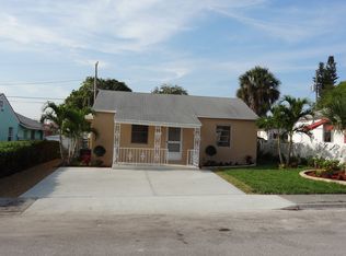 856 W 5th St, Riviera Beach, FL 33404
