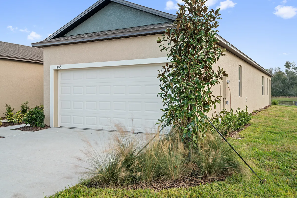 Photo 2 of 44 - 18156 Pleasantview Blvd - Land O Lakes, FL Building Photo - 18156 Pleasantview Blvd