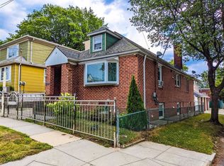 126-02 6th Ave, College Pt, NY 11356