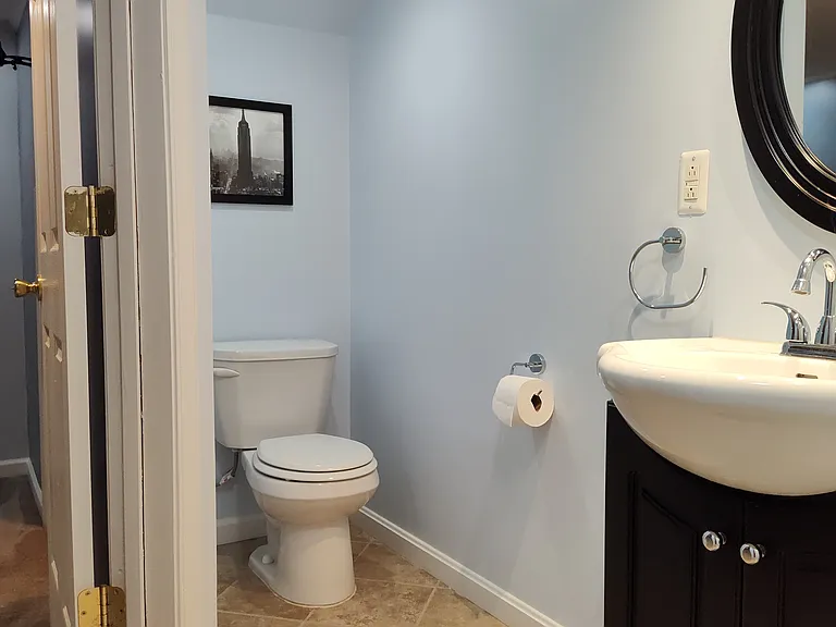 442 Darby Ln — Photo 31