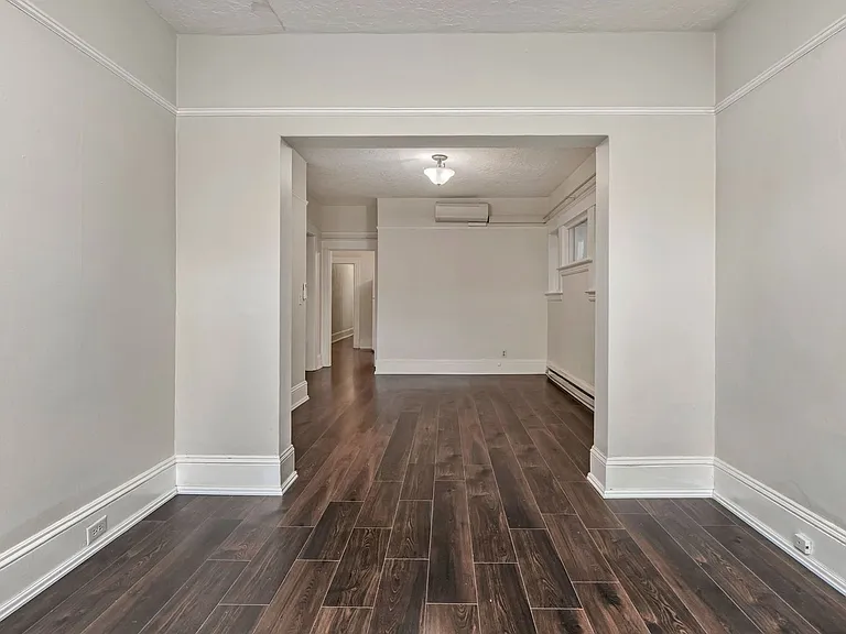 2360 NW Glisan St — Photo 25