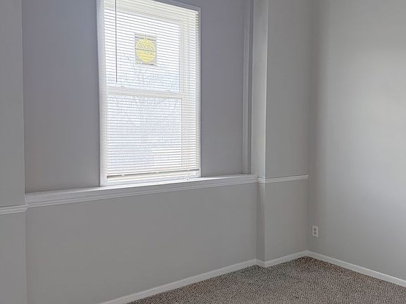 5th image of 1012 S 24th St APT 110