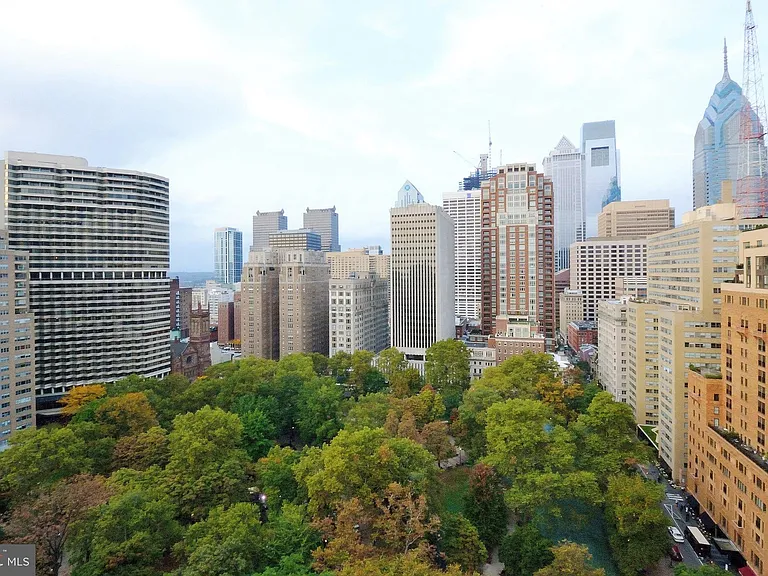 1806 Rittenhouse Sq #606 — Photo 14