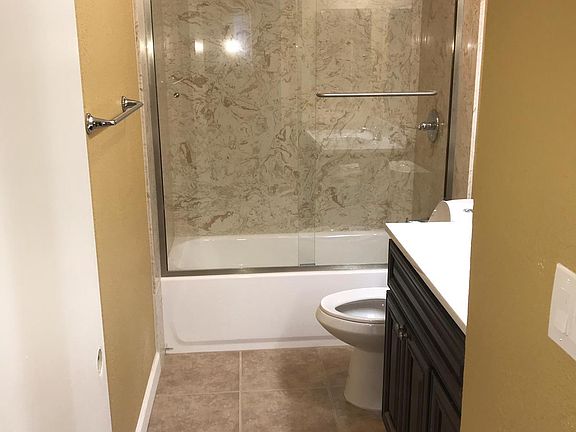 3rd image of 1739 Sundown Ln