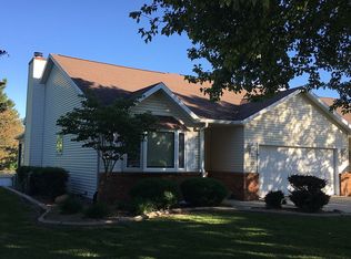 2704 S Chase Dr, Springfield, IL 62704