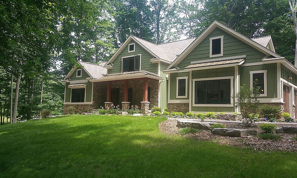 1st image of 15515 River Woods