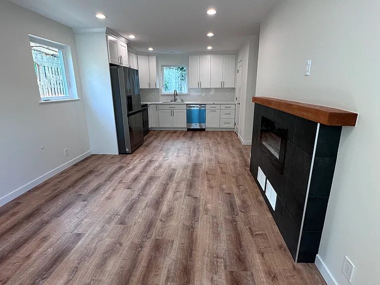 652 NW 53rd St — Photo 1