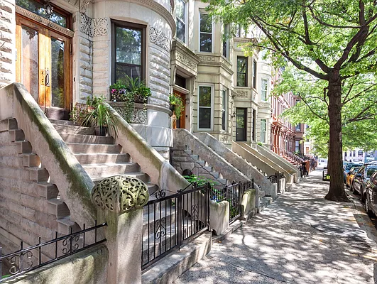 Sold by Compass | media 30