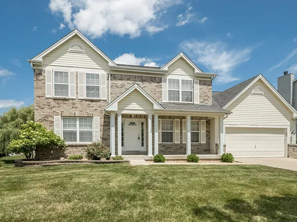1111 Landing Place Dr, Lake Saint Louis, MO 63367