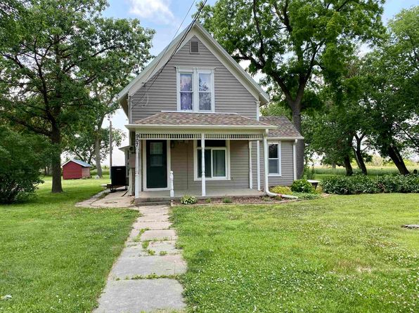 907 N D St, Edgar, NE 68935