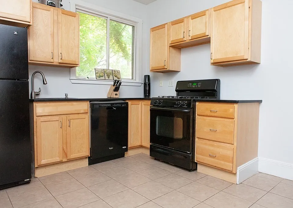 1743 Commonwealth Ave #1A