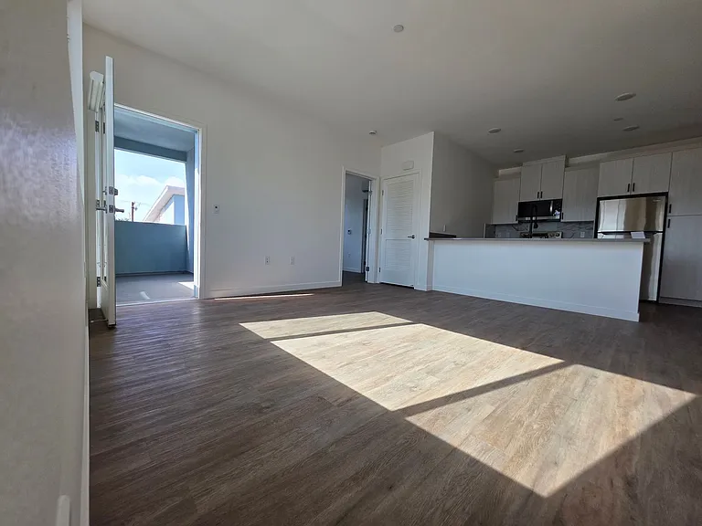 Talas Apartments — Photo 17