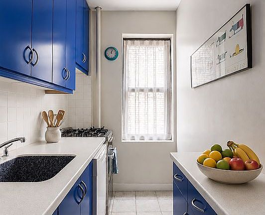 4th image of 225 E 74th St APT 2B