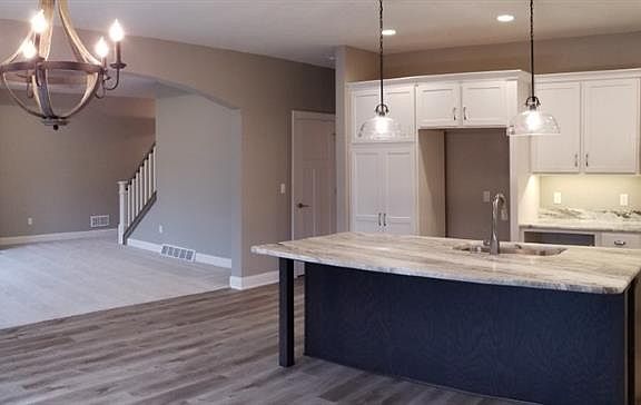4th image of 4860 S Wayside Dr #22