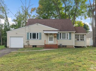 37 Leeds Dr, South Plainfield, NJ 07080