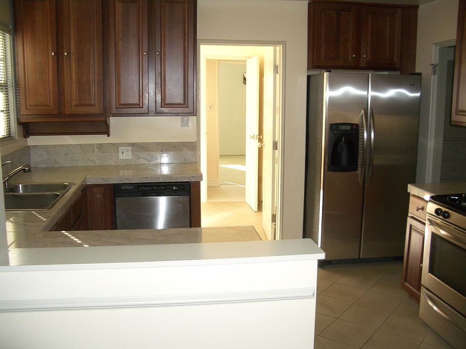 1st image of 6148 W 6th St