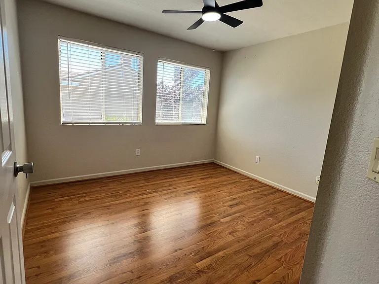 2145 Moore Dr — Photo 13