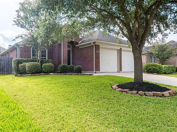 2nd image of 14222 Englewood Park Ln