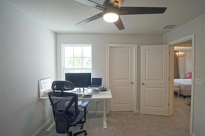 19427 Blue Pond Dr — Photo 11
