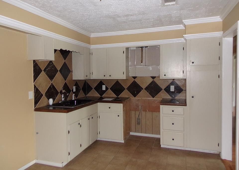 305 Belva Dr, Vicksburg, MS 39180 Zillow