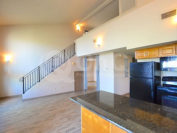 3rd image of 1005 E 8th St Unit 3014